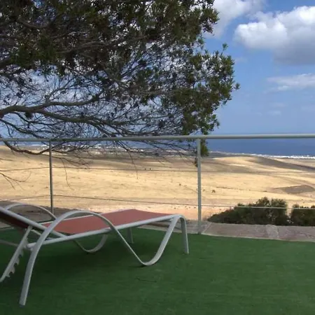 Sleeps 8 Pool Wifi * Uga