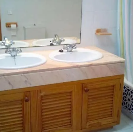 Sleeps 8 Pool Wifi شقة