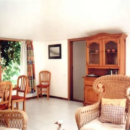 Sleeps 8 Pool Wifi